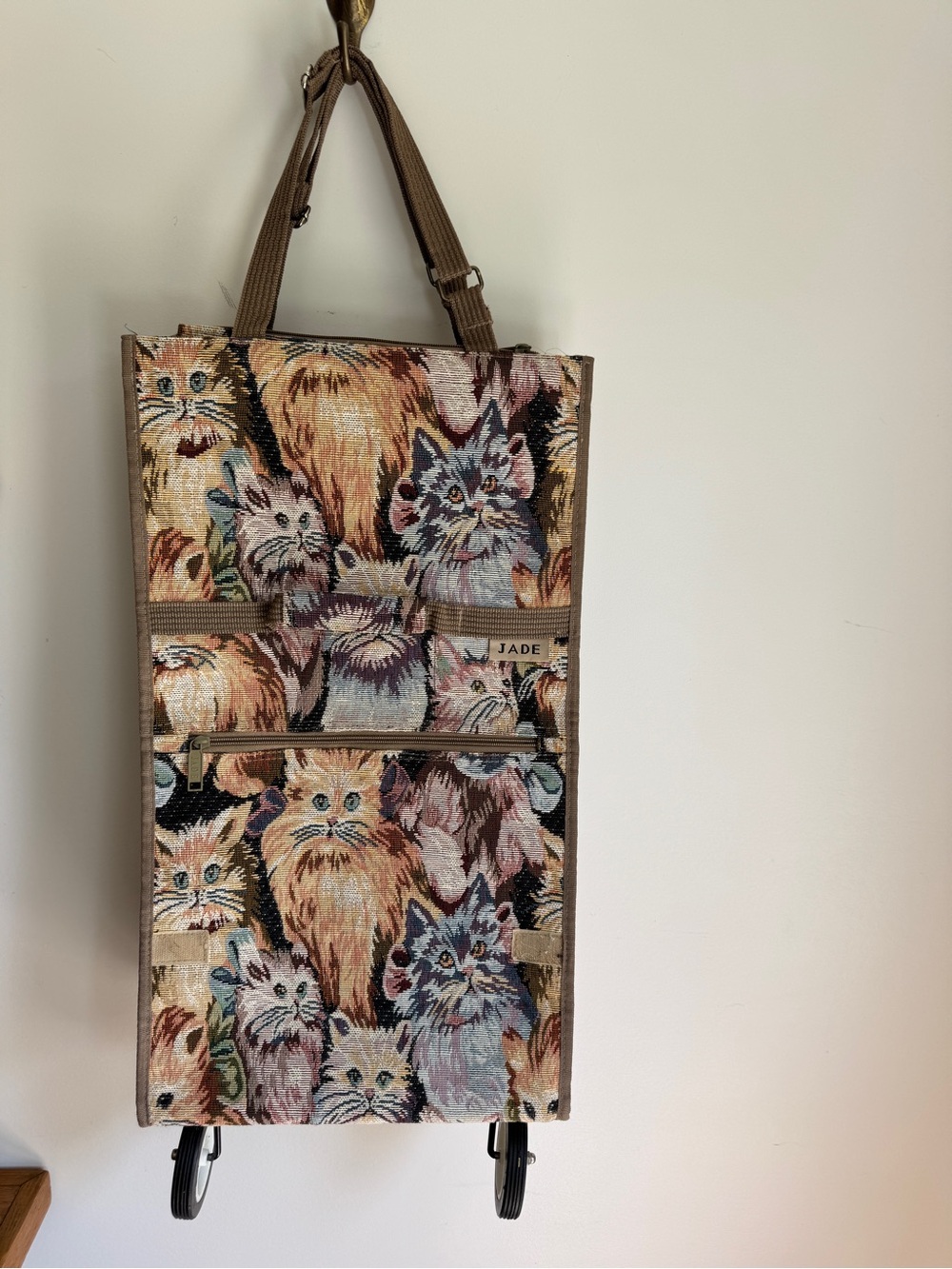 Jade Multicolor Tapestry Cat Print Rolling Tote